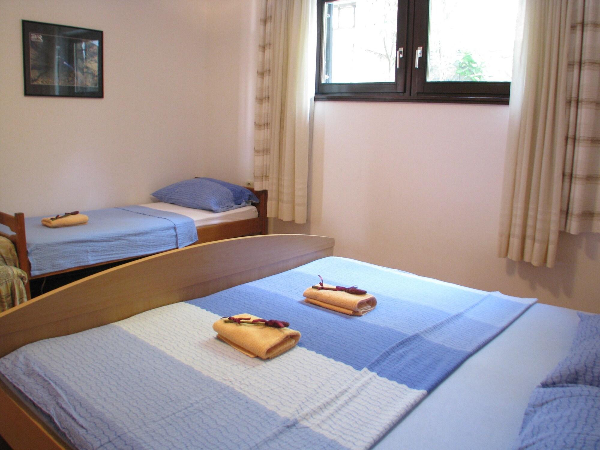 Apartments Srkoc Pinezići Buitenkant foto