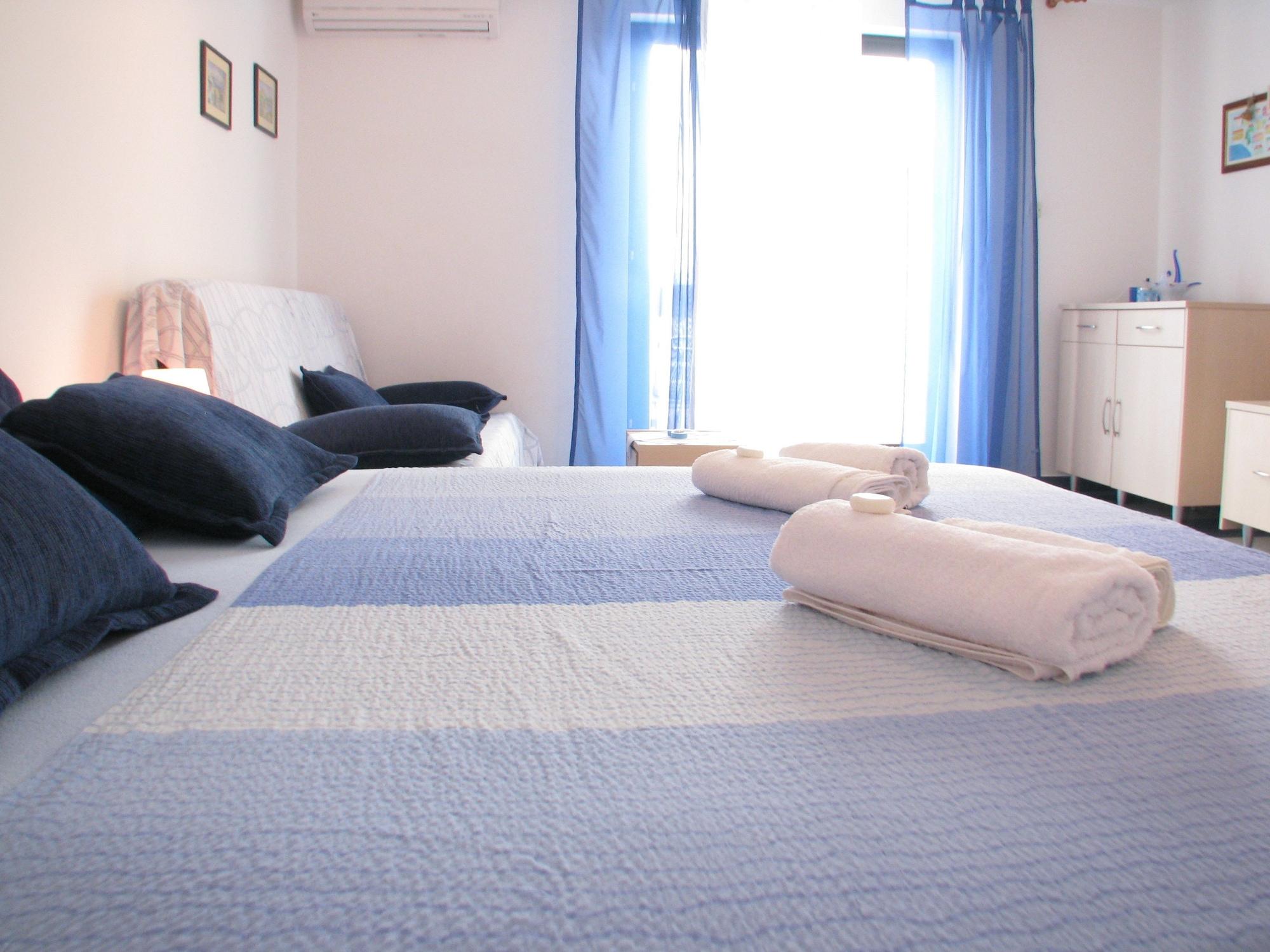 Apartments Srkoc Pinezići Buitenkant foto