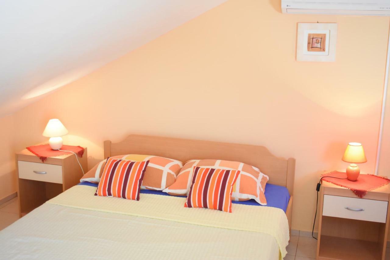 Apartments Srkoc Pinezići Buitenkant foto